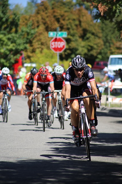 曦中骑马穿 曦中骑马穿